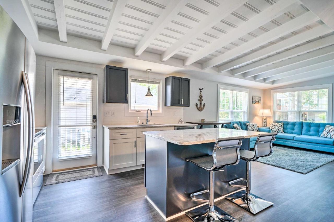 Modern Oak Island Escape 1 Mile To Long Beach! Exterior foto