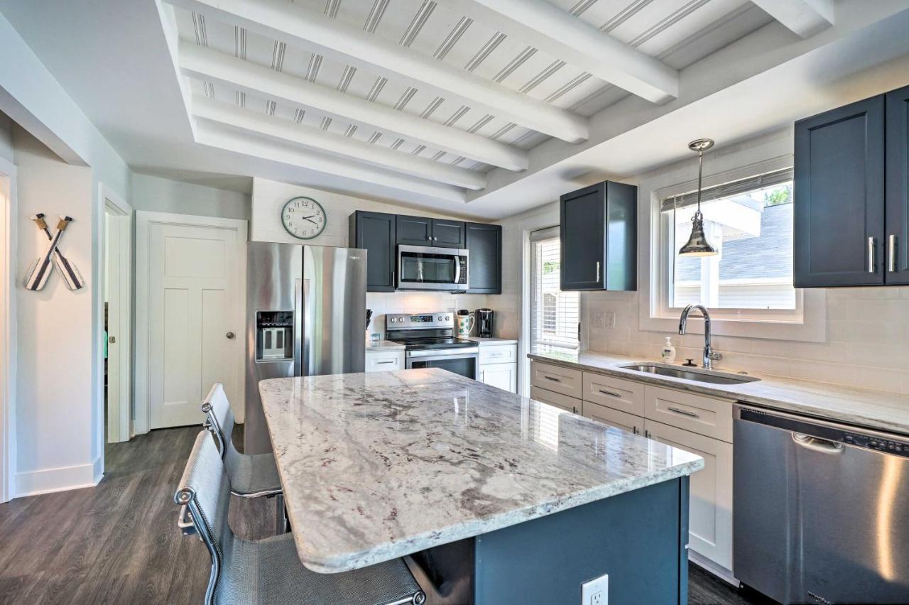 Modern Oak Island Escape 1 Mile To Long Beach! Exterior foto