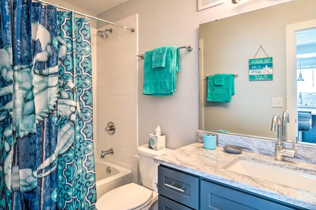 Modern Oak Island Escape 1 Mile To Long Beach! Exterior foto